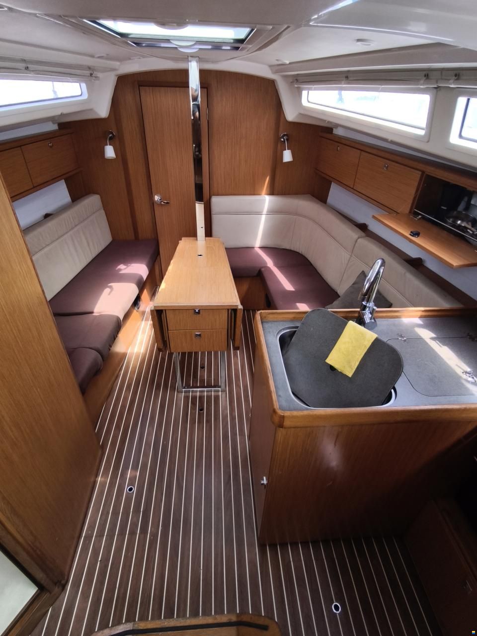 Bavaria 34 cruiser