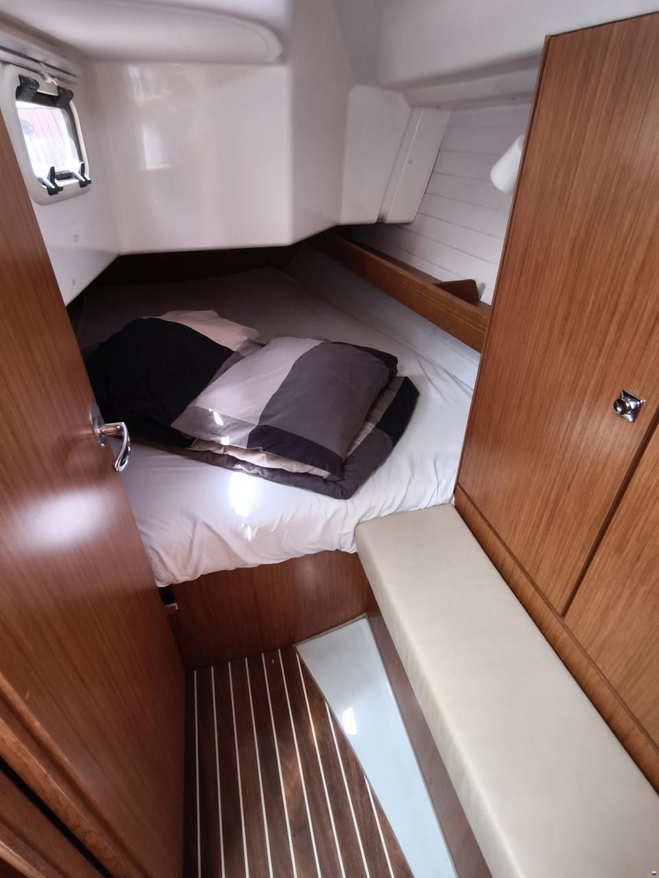 Bavaria 34 cruiser