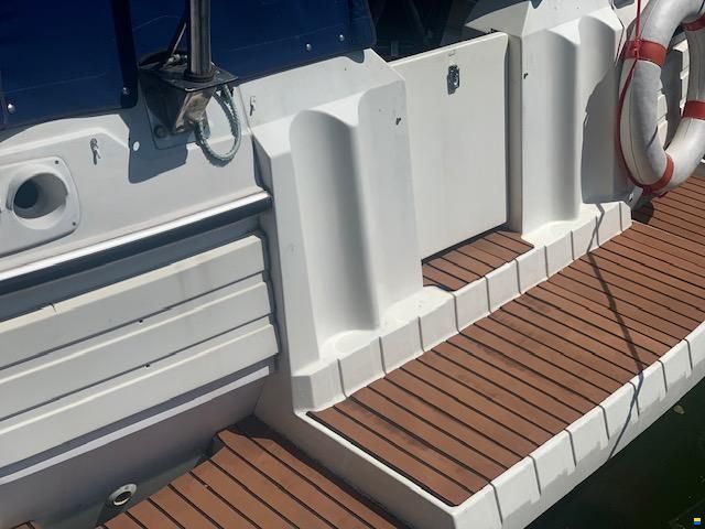 Sealine 305