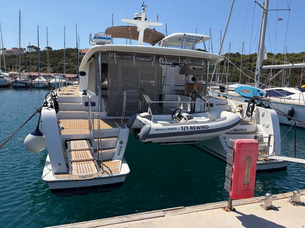 Lagoon 40 Motor Yacht