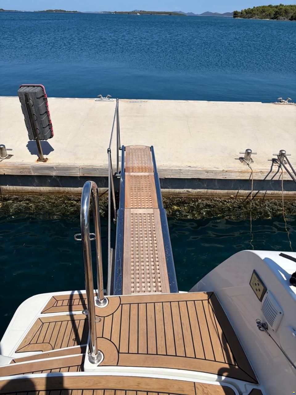 Lagoon 40 Motor Yacht