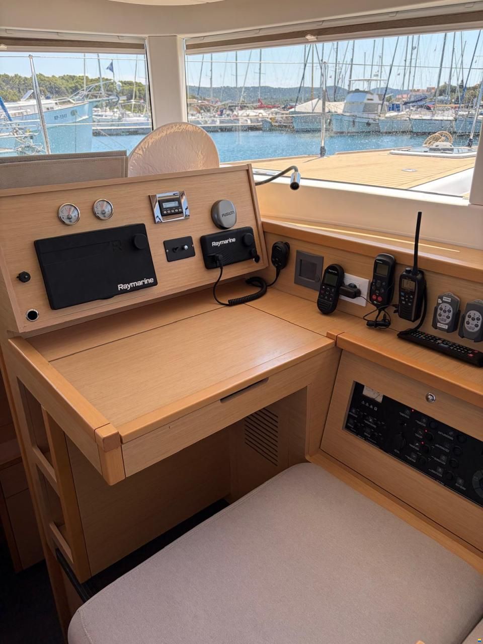 Lagoon 40 Motor Yacht