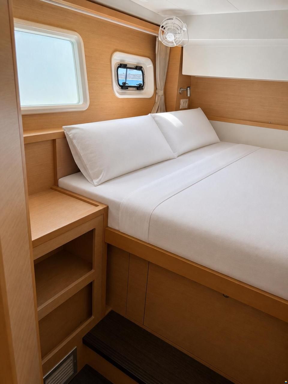 Lagoon 40 Motor Yacht