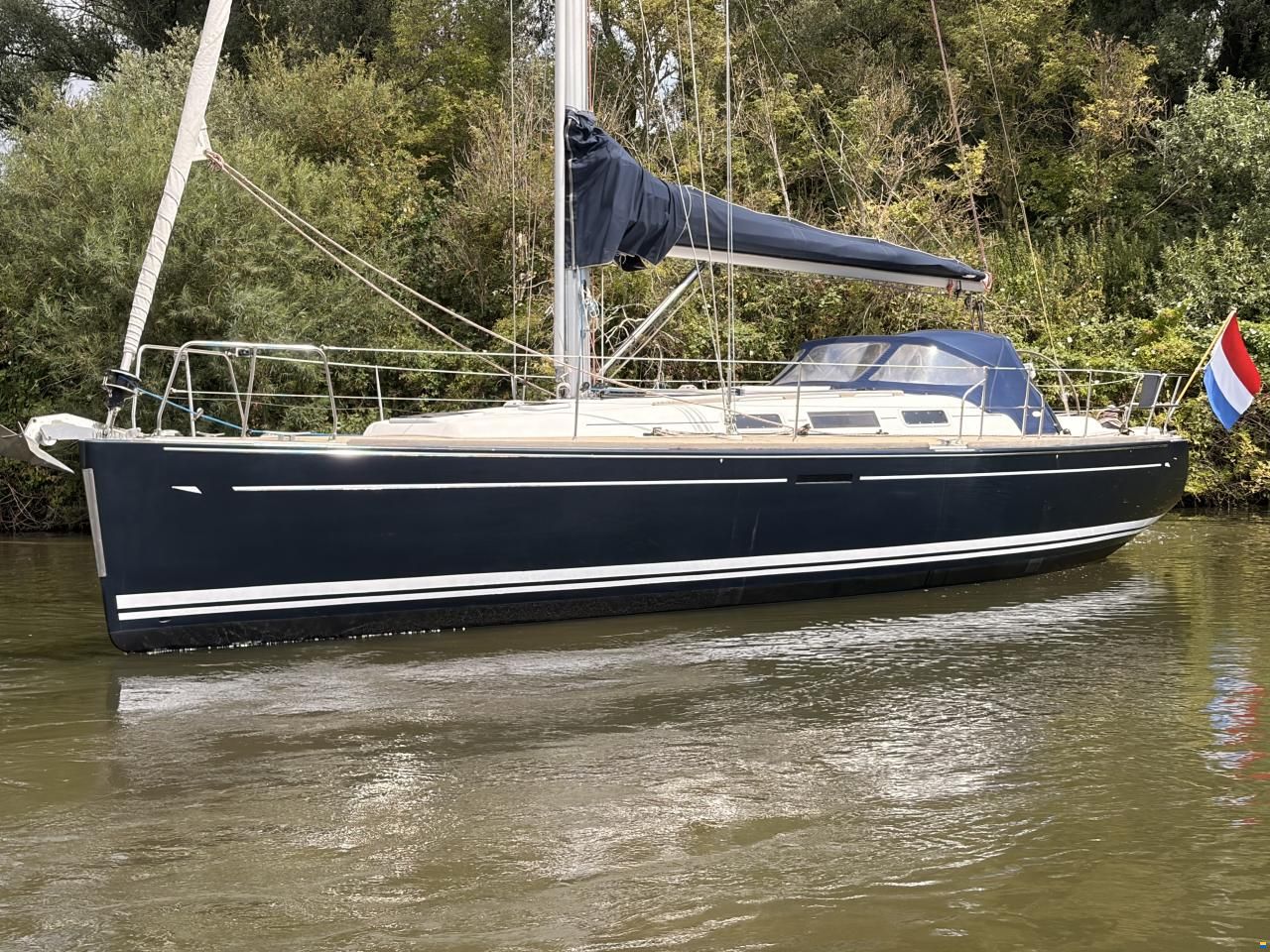 Dufour 40 Performance