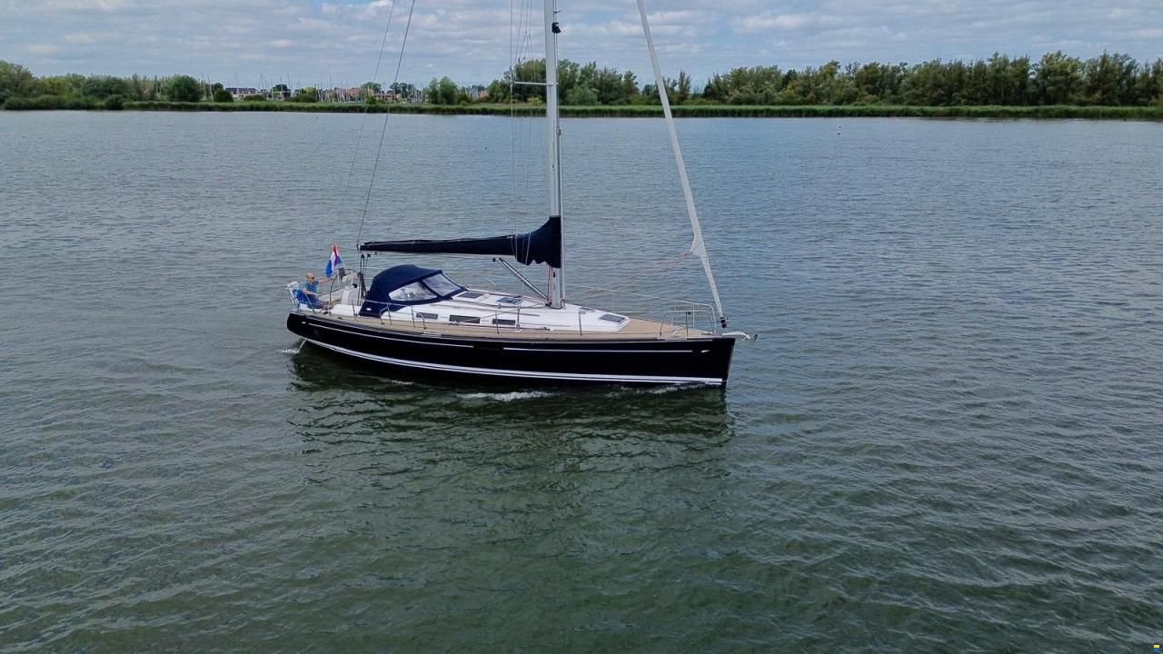 Dufour 40 Performance