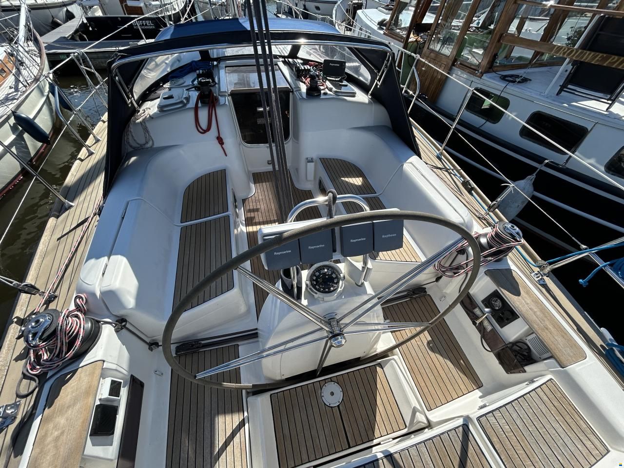 Dufour 40 Performance