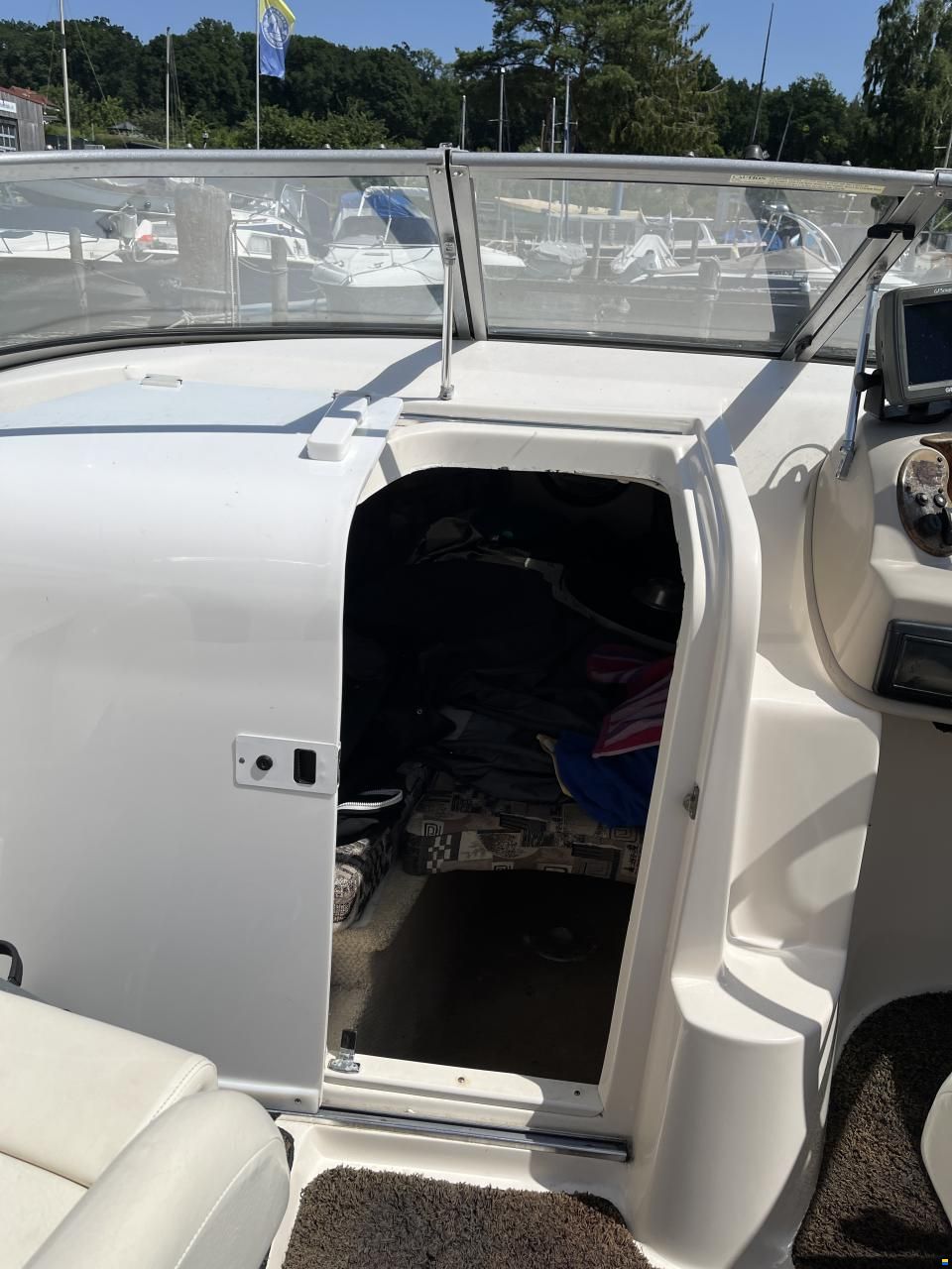 Rinker Captiva 232