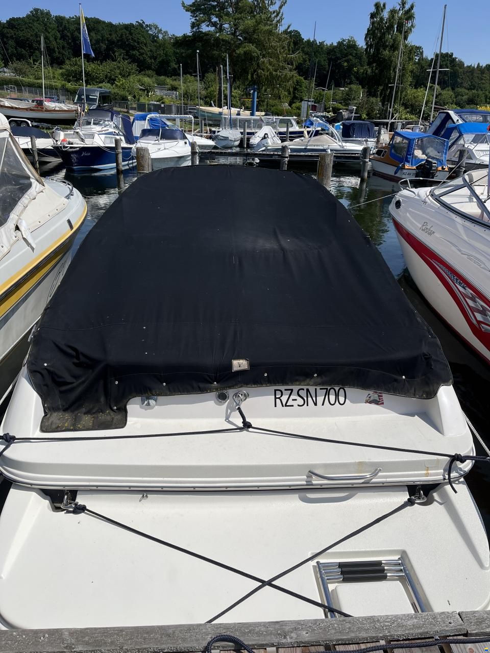 Rinker Captiva 232
