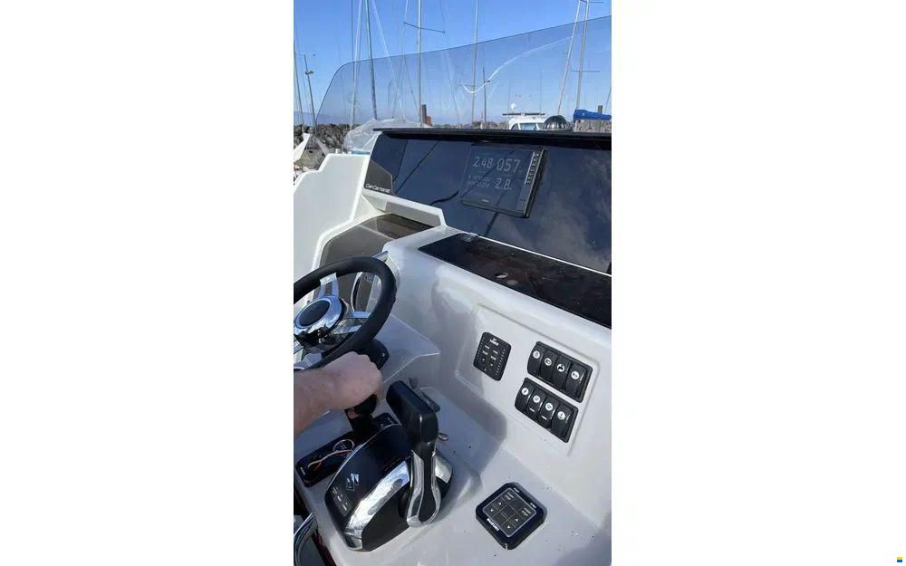 Jeanneau Cap Camarat 9.0 CC