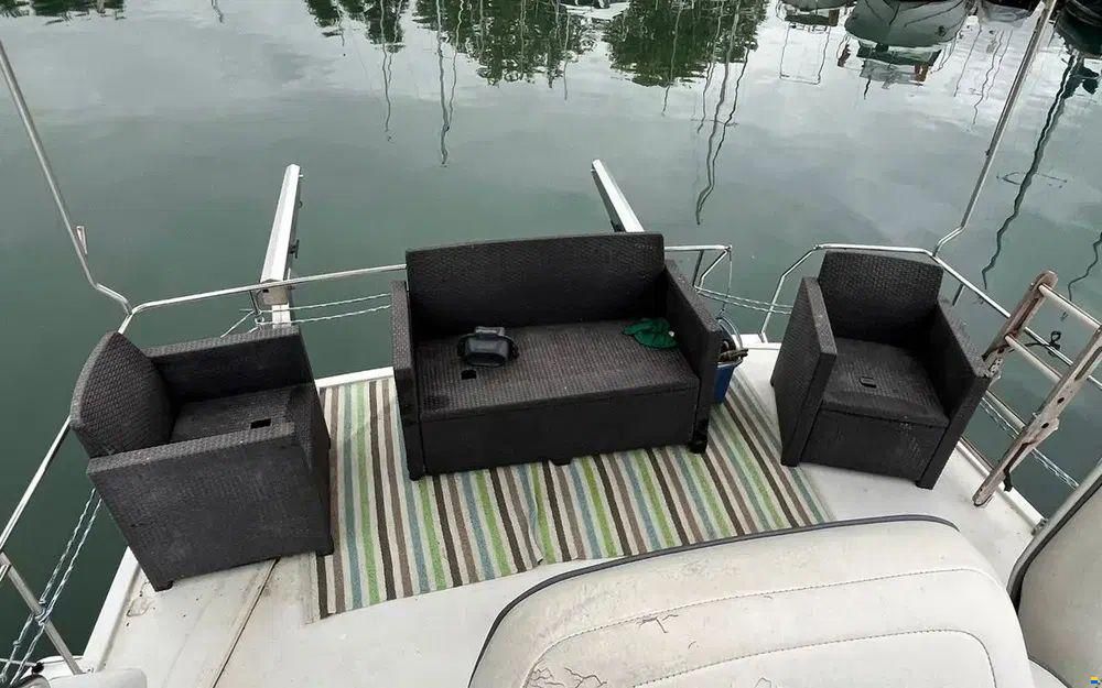 Carver 33 Super Sport