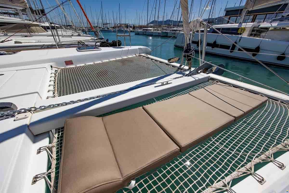 Lagoon 39