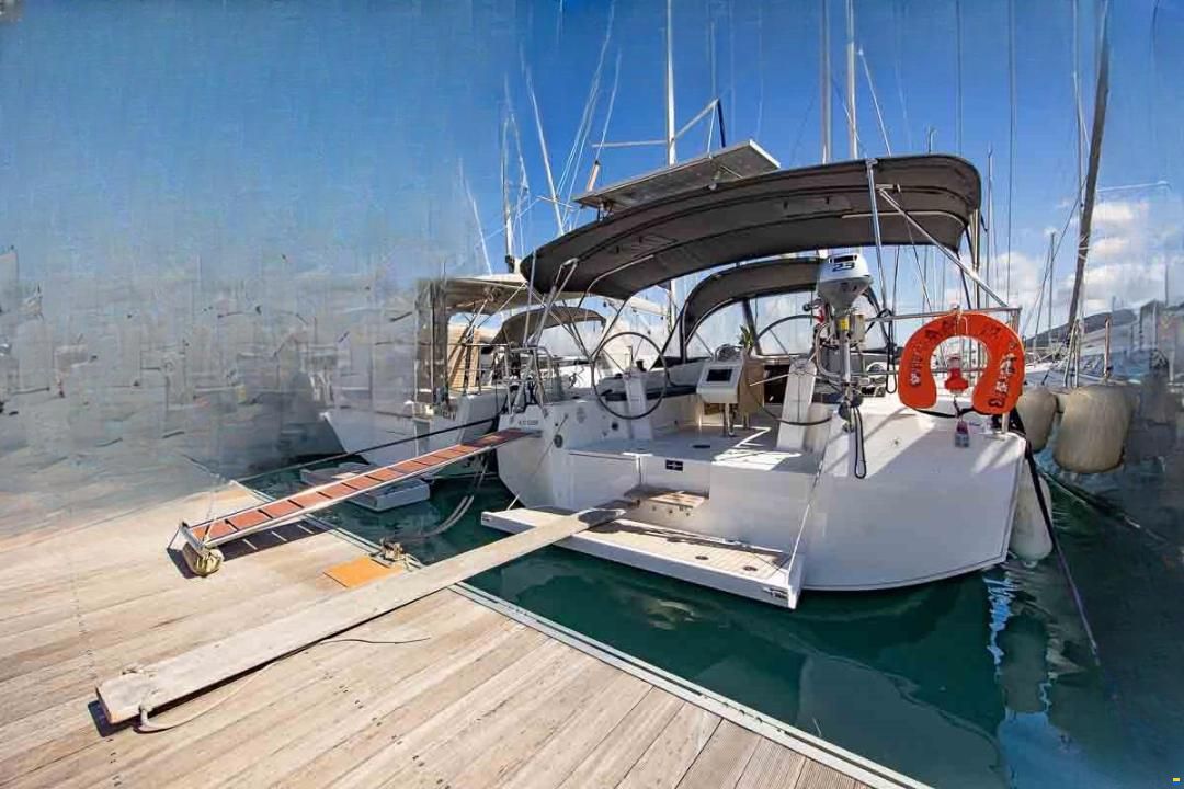 Bavaria C42