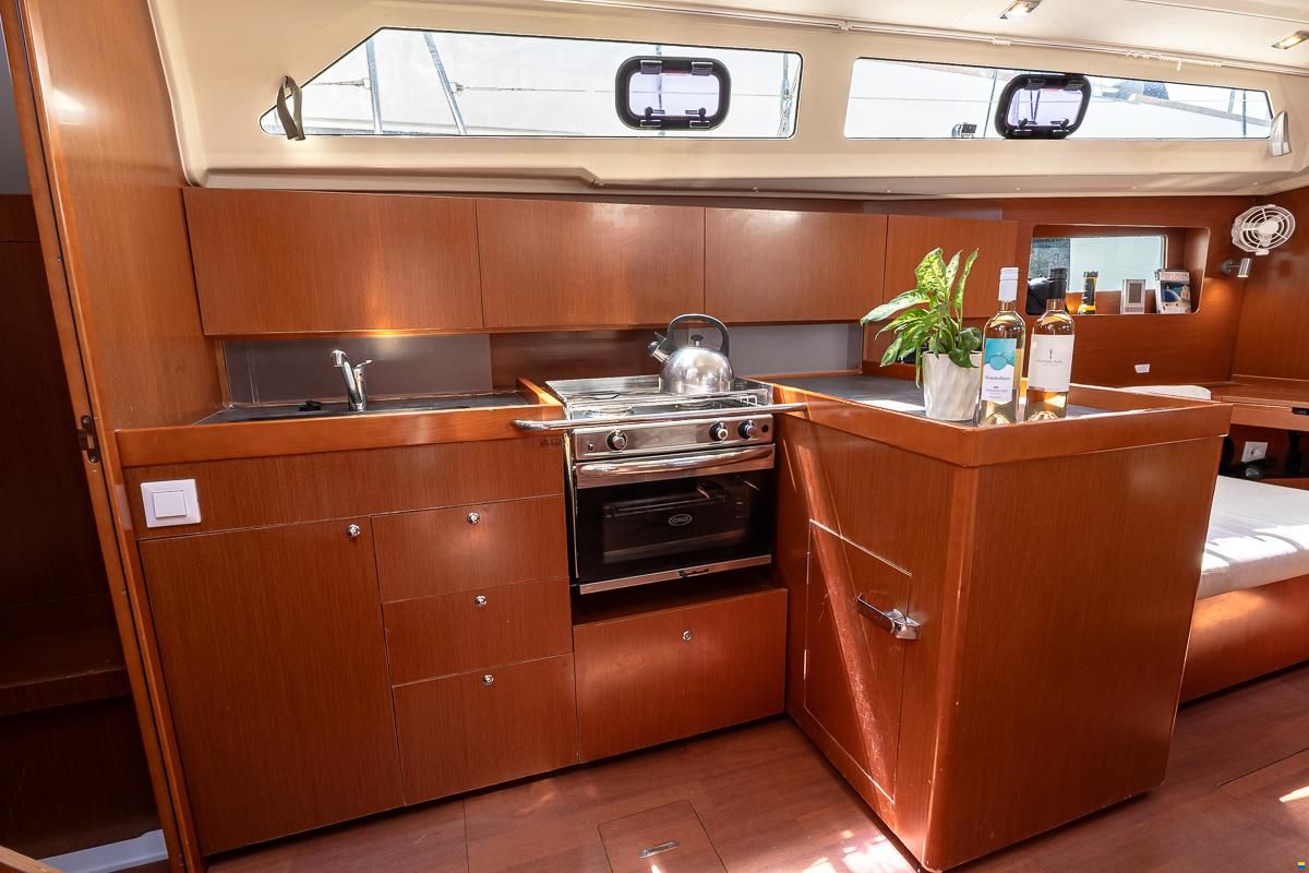 Beneteau Oceanis 41.1