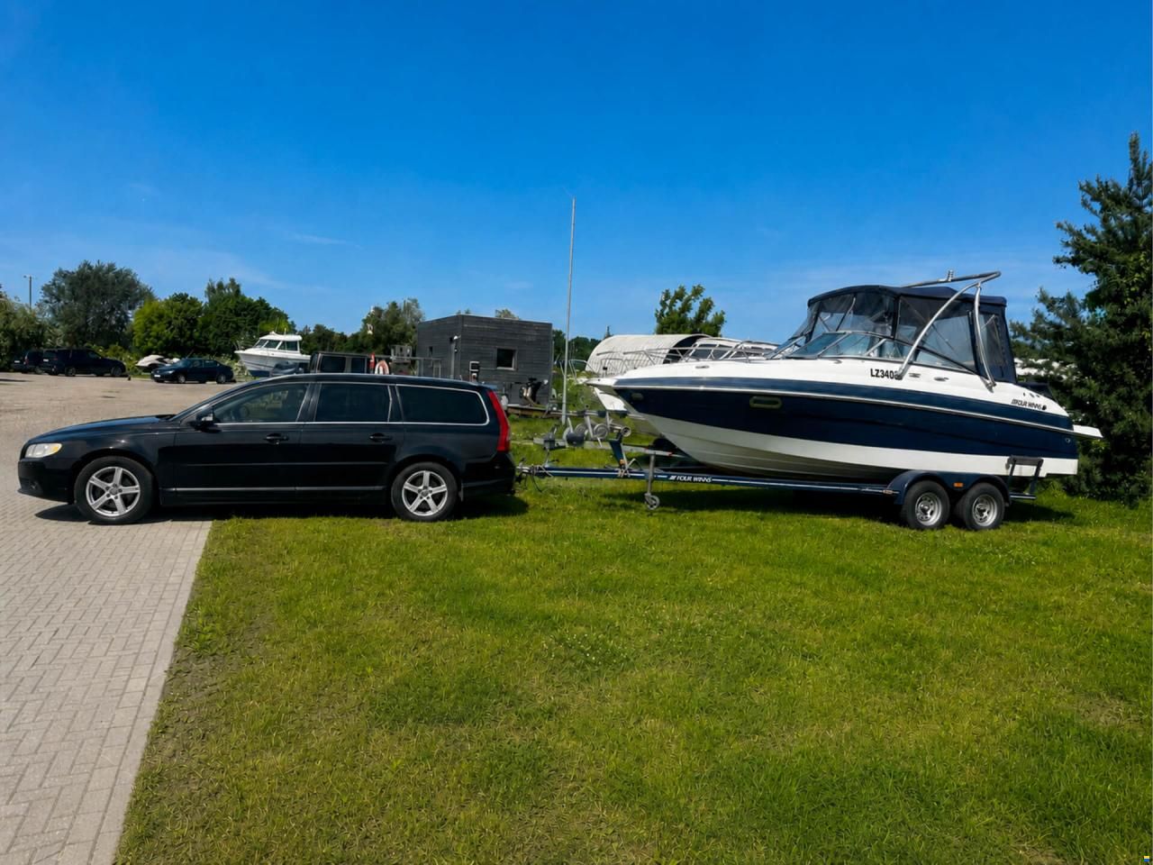 Four Winns 215 Sundowner