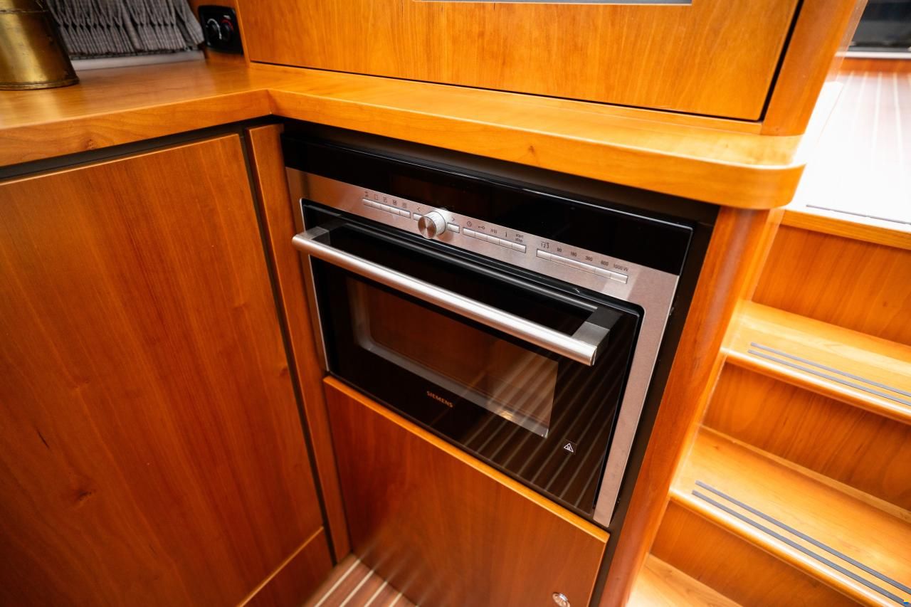 Linssen Range Cruiser 450 Wheelhouse