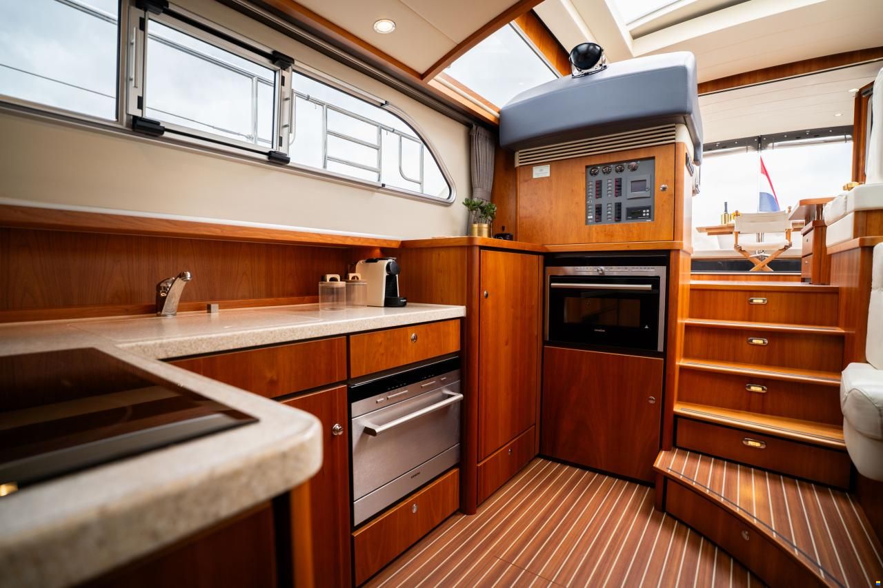 Linssen Range Cruiser 450 Wheelhouse