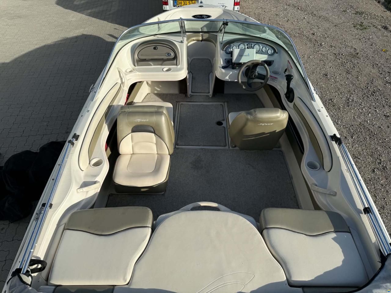 Sea Ray 185