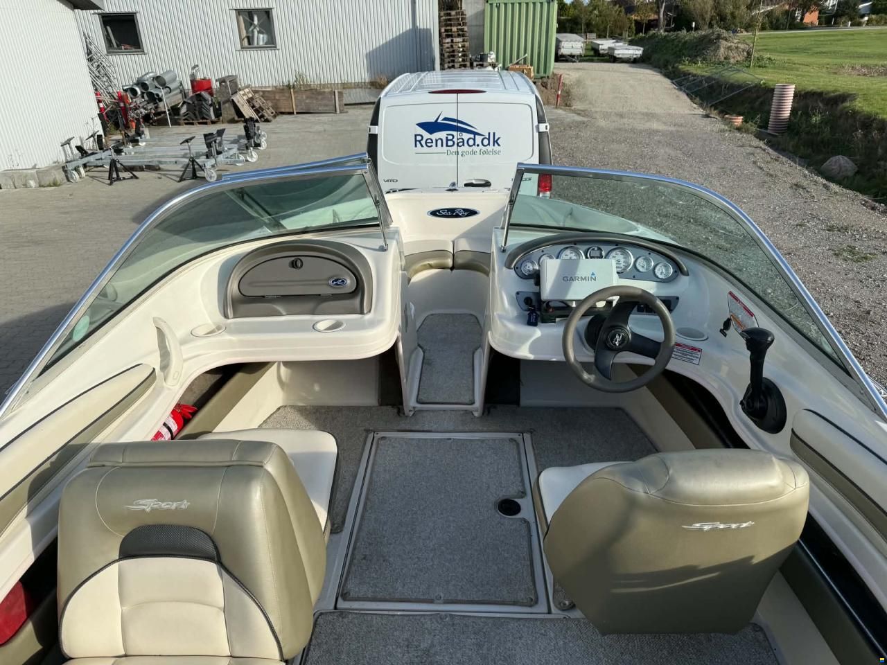 Sea Ray 185