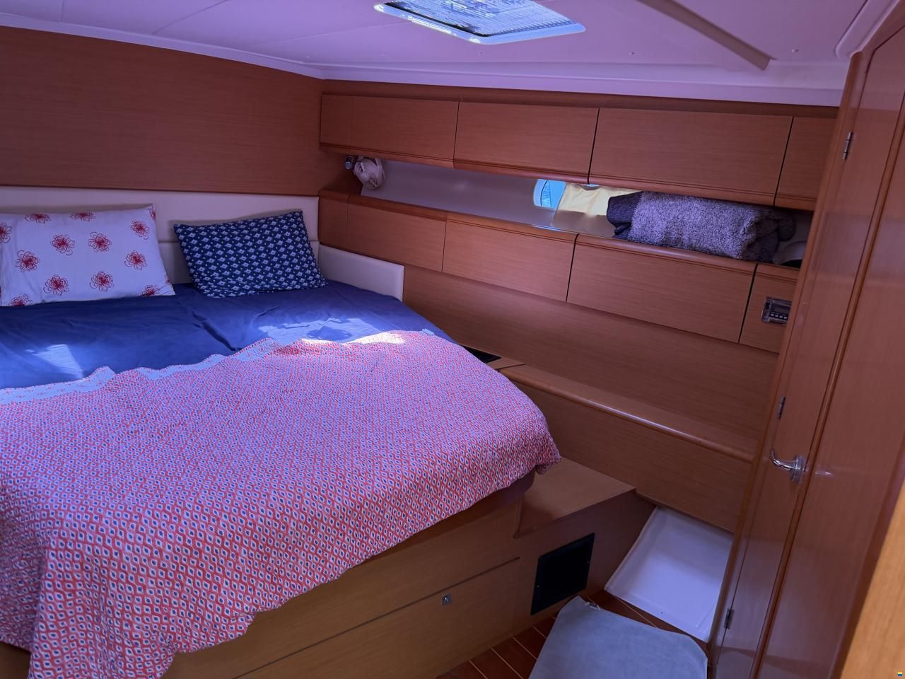 Jeanneau 53