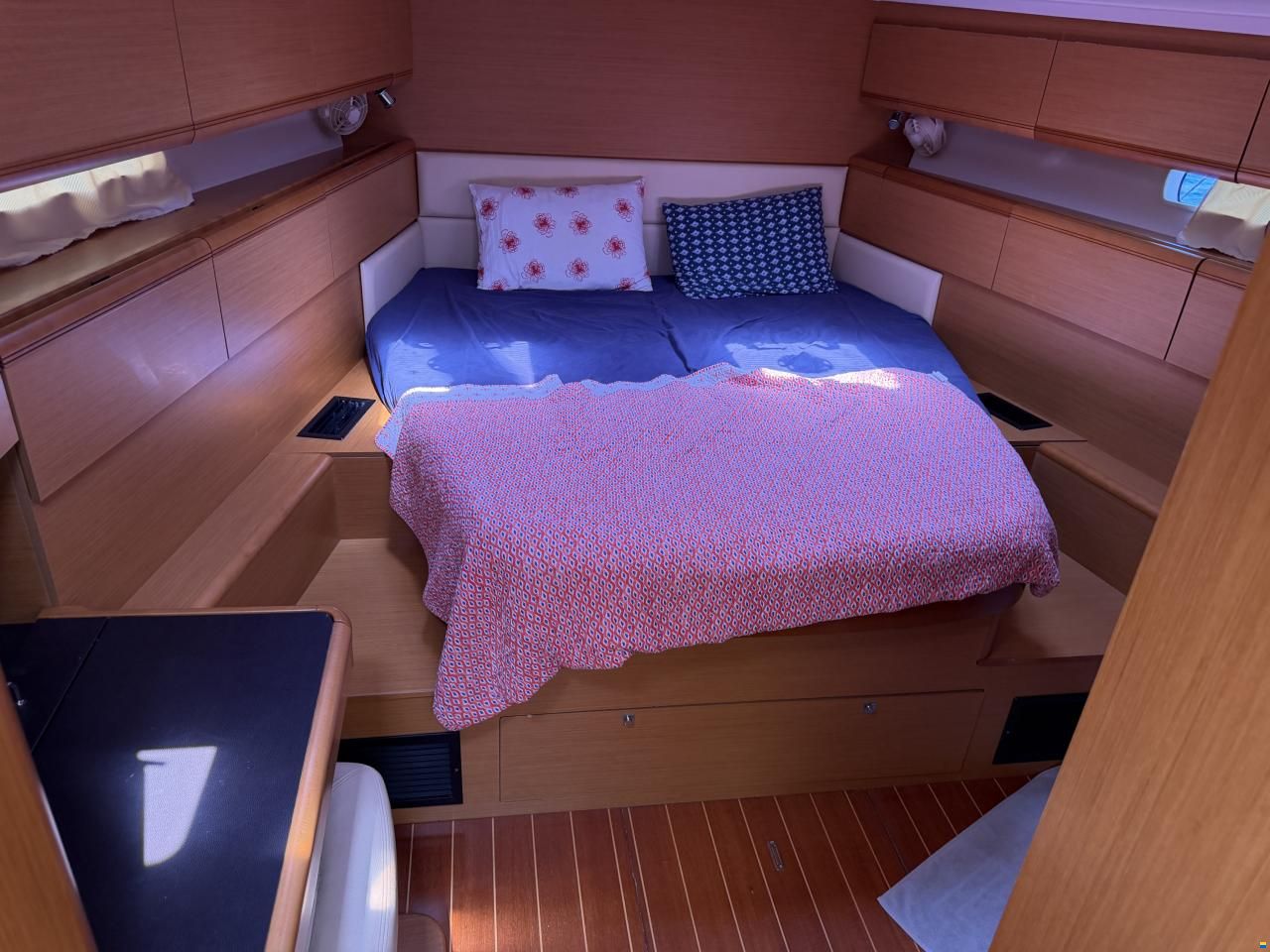 Jeanneau 53