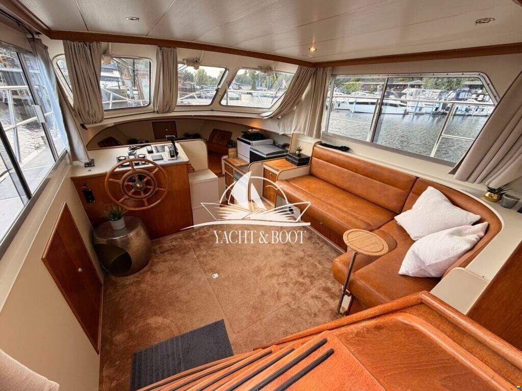 Veha Sedan Cruiser 35