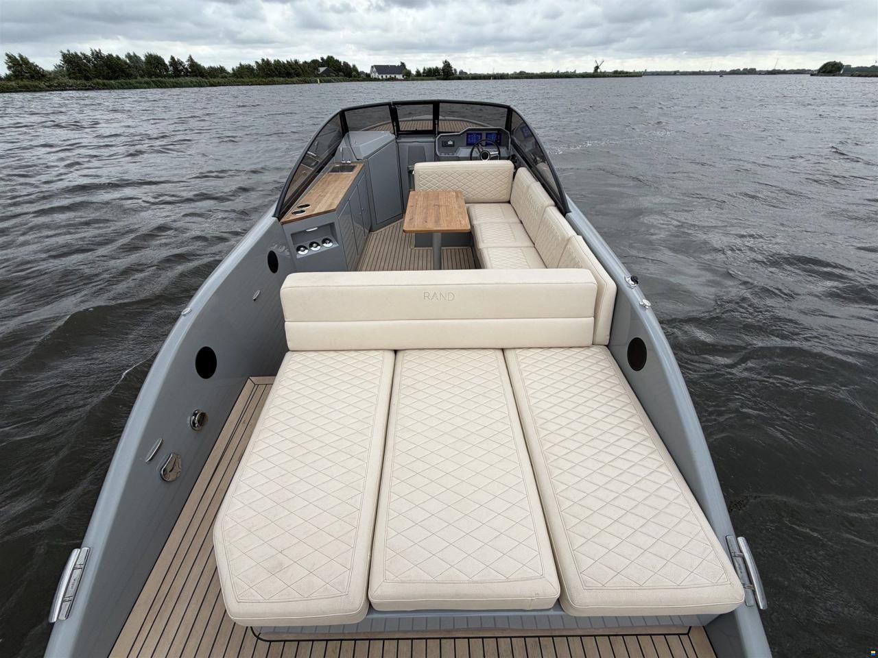 Rand Leisure 28