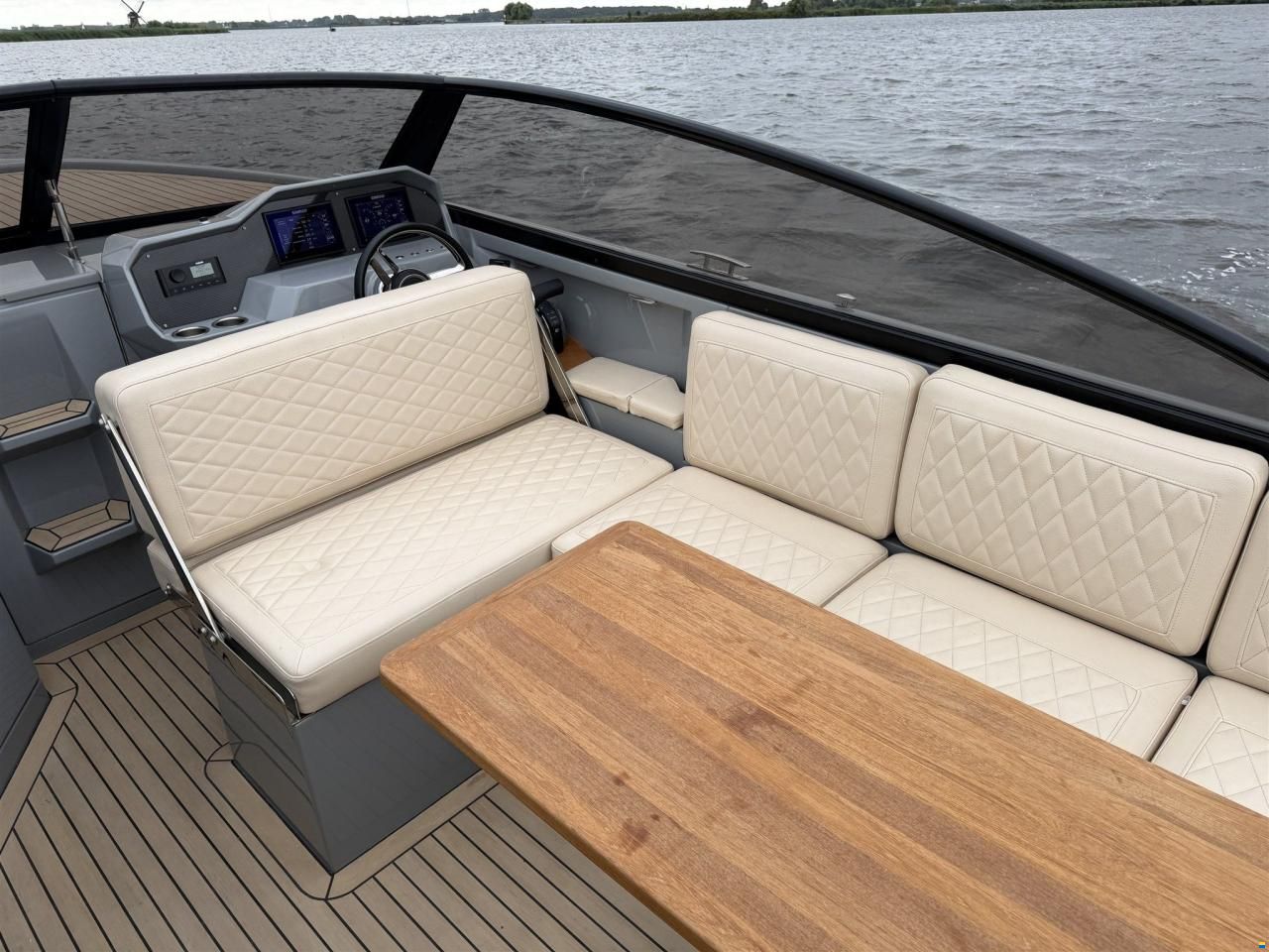 Rand Leisure 28