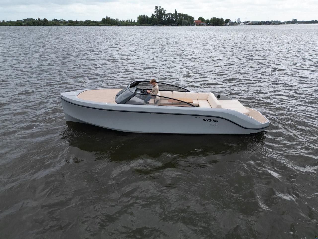 Rand Leisure 28