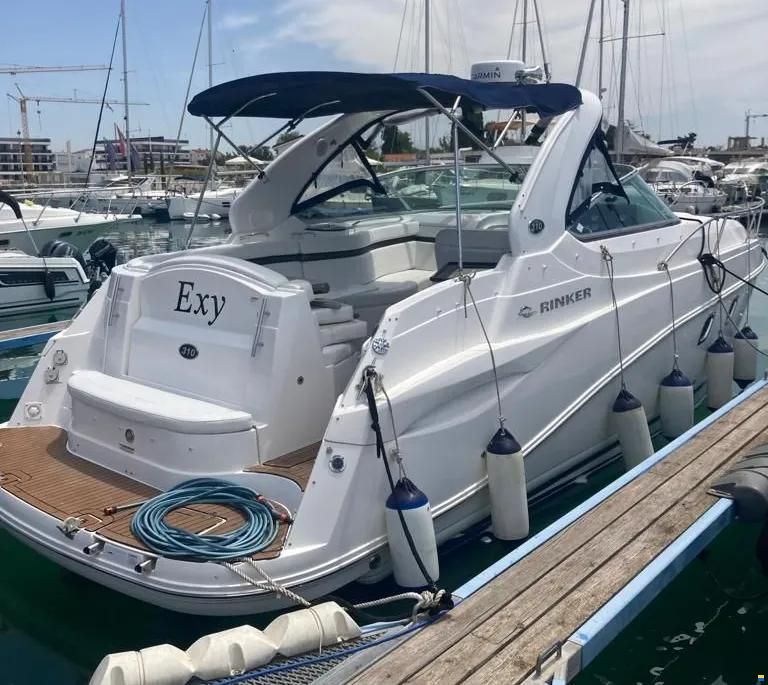 Rinker 310 Express Cruiser