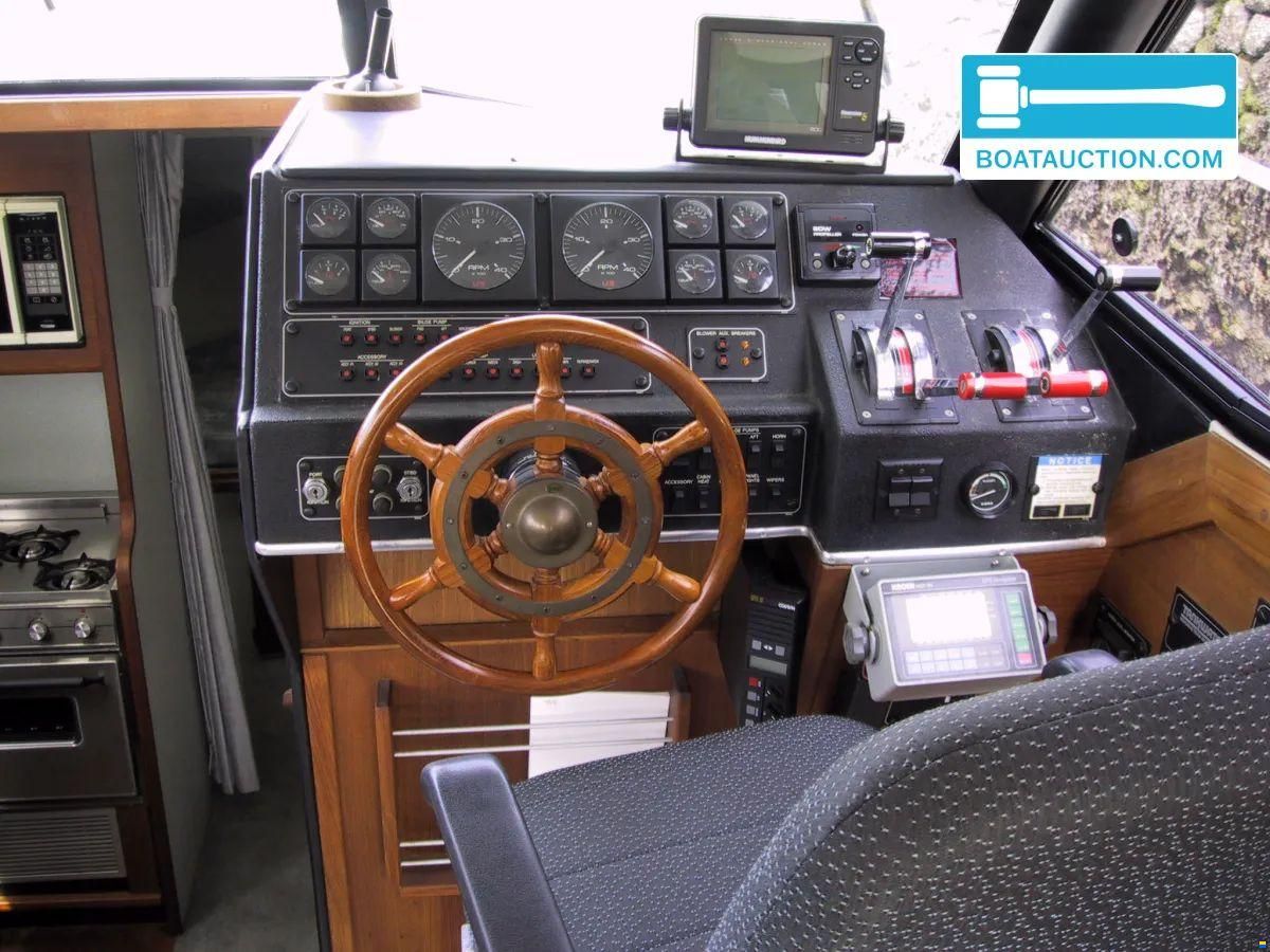 Bayliner 3288