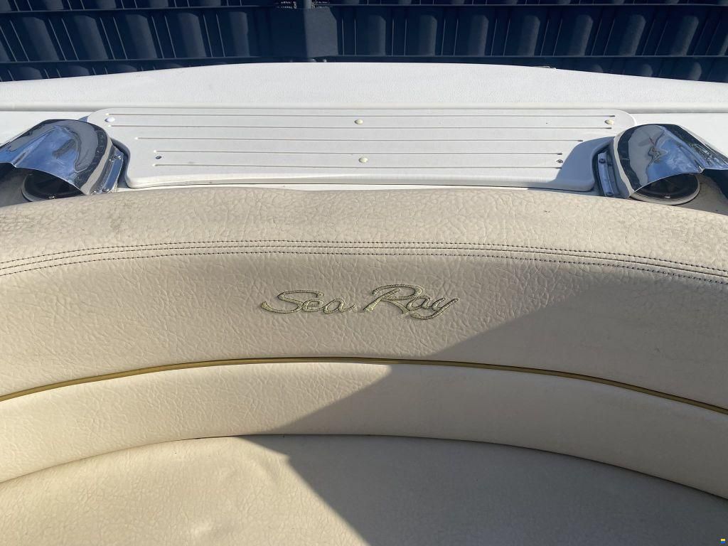 Sea Ray 260 overnighter