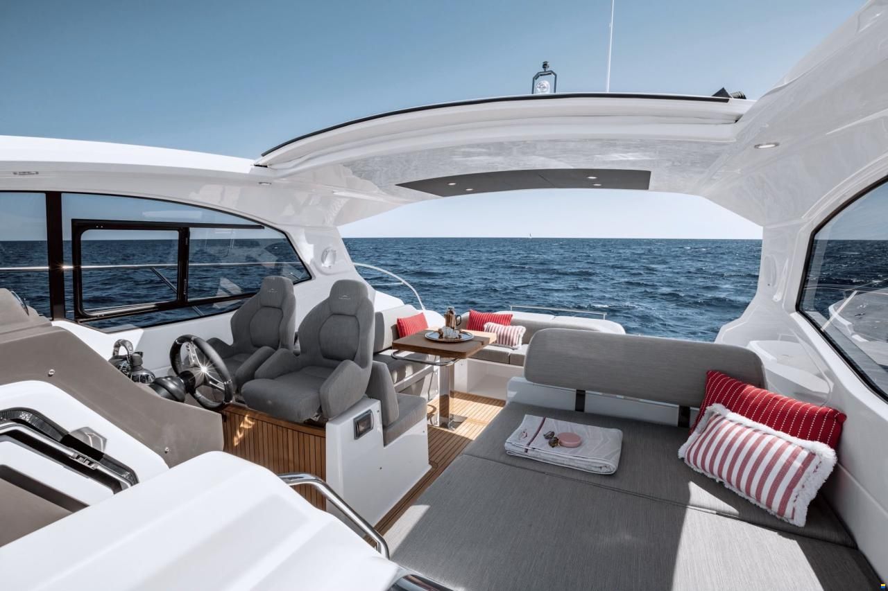 Azimut Atlantis 45
