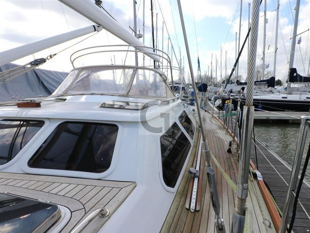 Hylas 54 RS