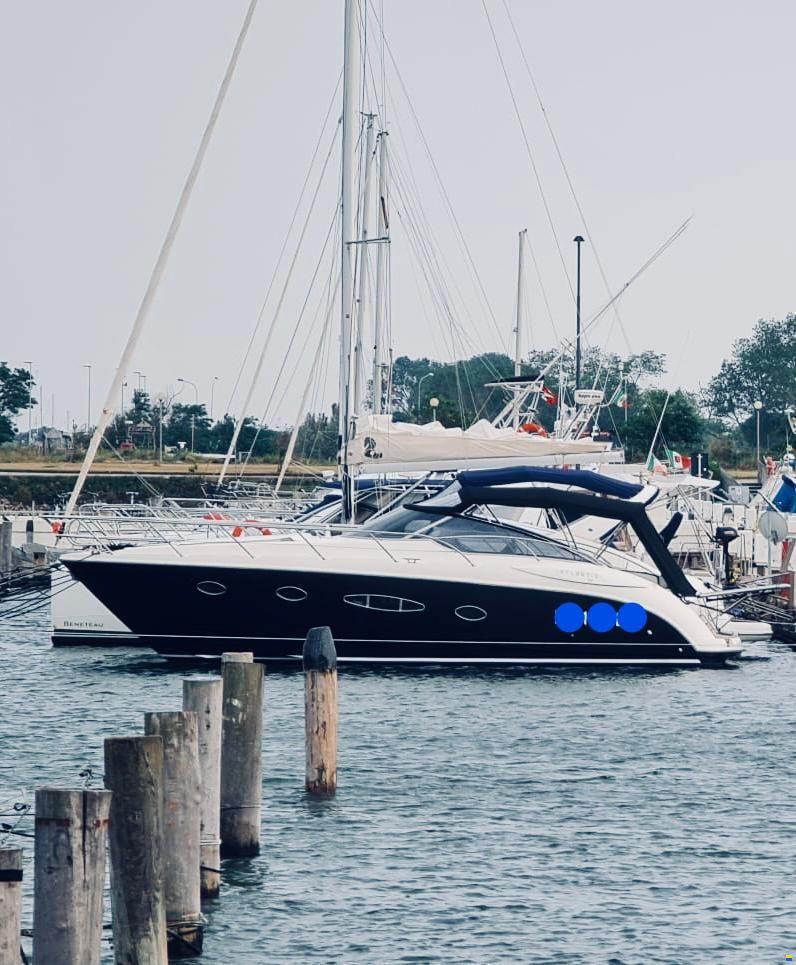 Atlantis 35