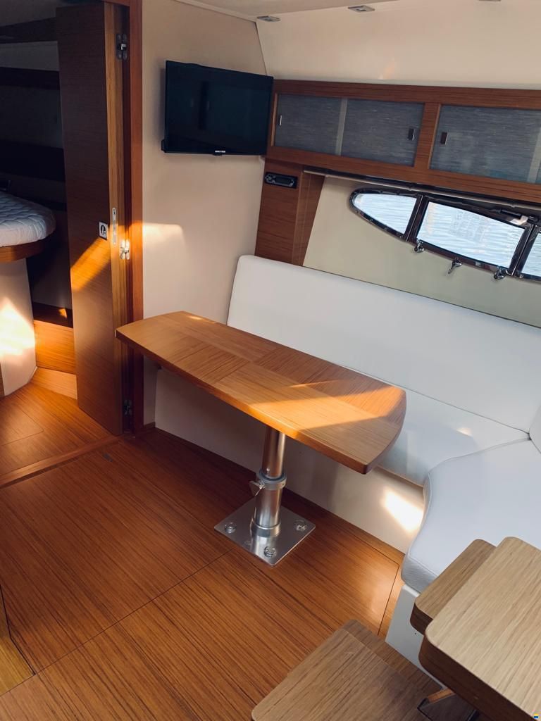 Atlantis 35