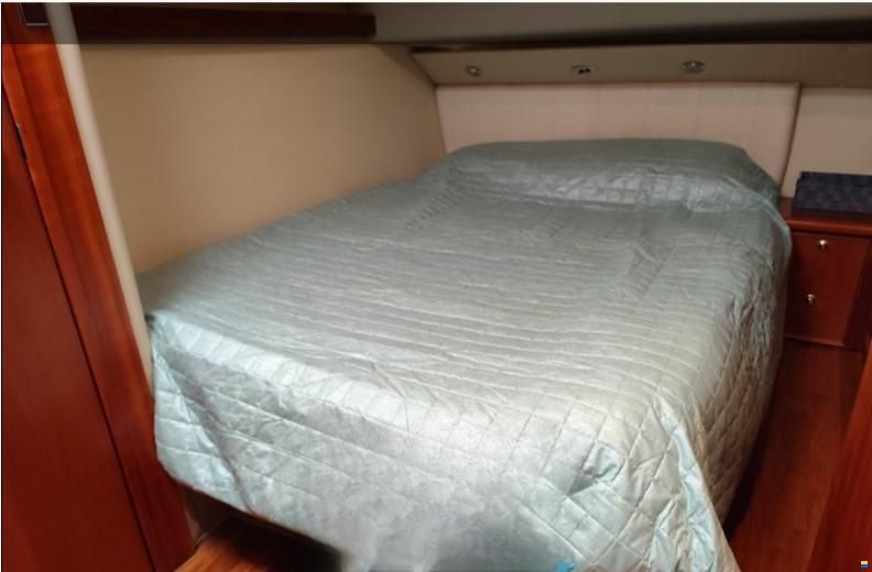 Riviera MARINE 47 FLYBRIDGE
