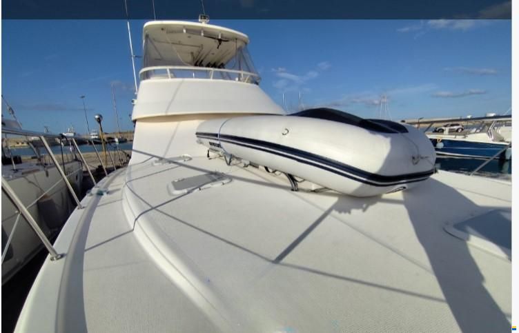 Riviera MARINE 47 FLYBRIDGE