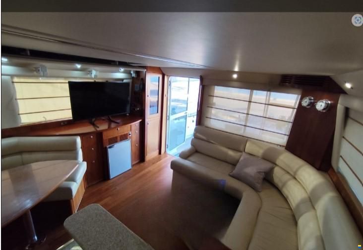 Riviera MARINE 47 FLYBRIDGE