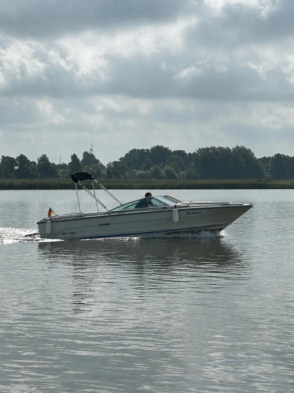 Sea Ray Monaco 207