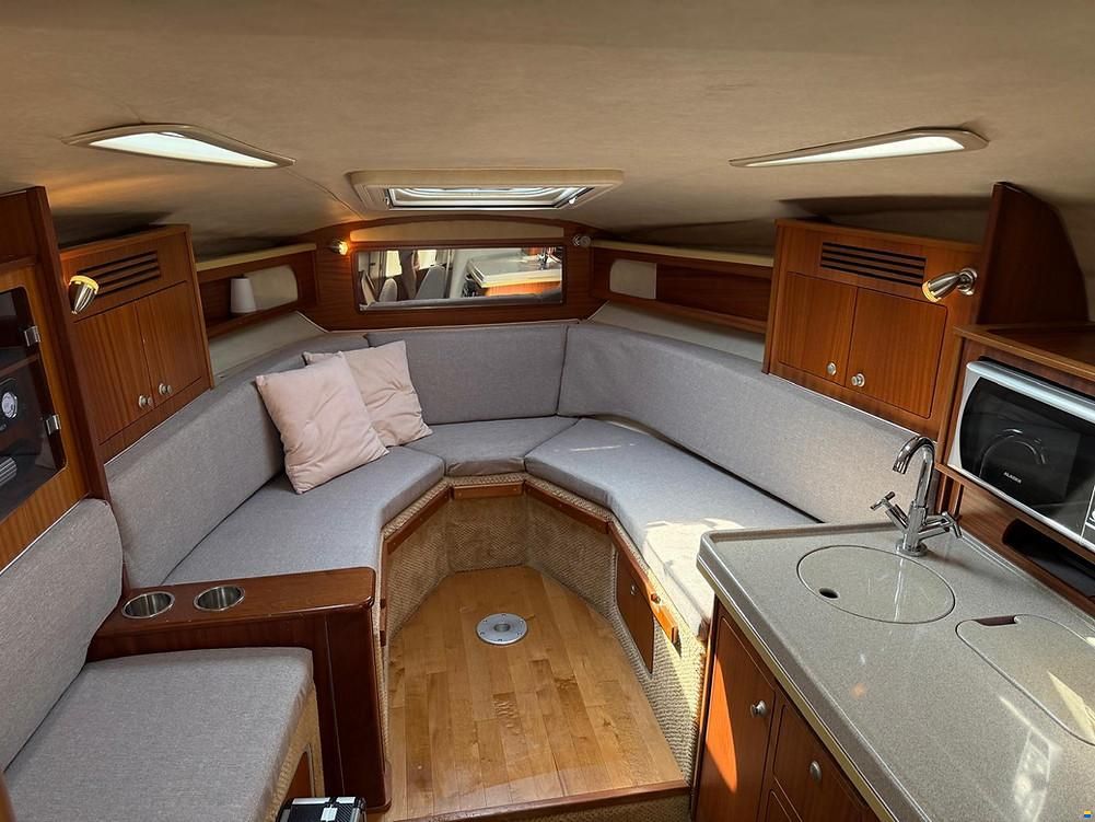 Sea Ray Sundancer 305