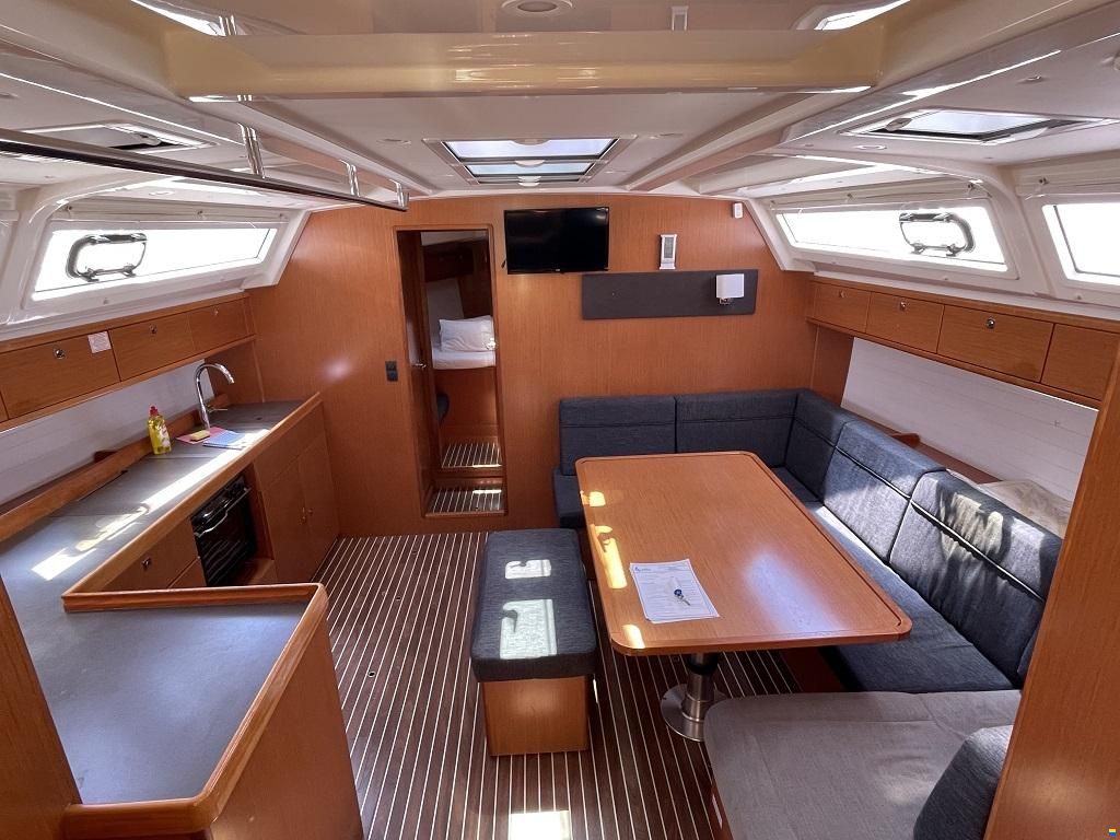 Bavaria CRUISER 50