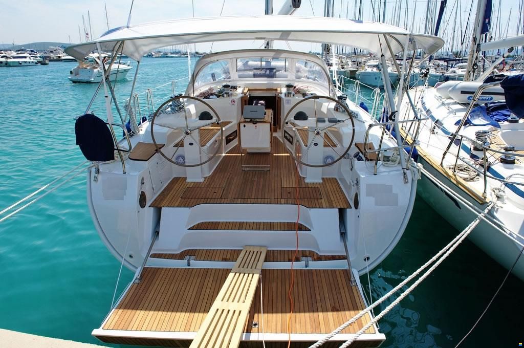 Bavaria CRUISER 50