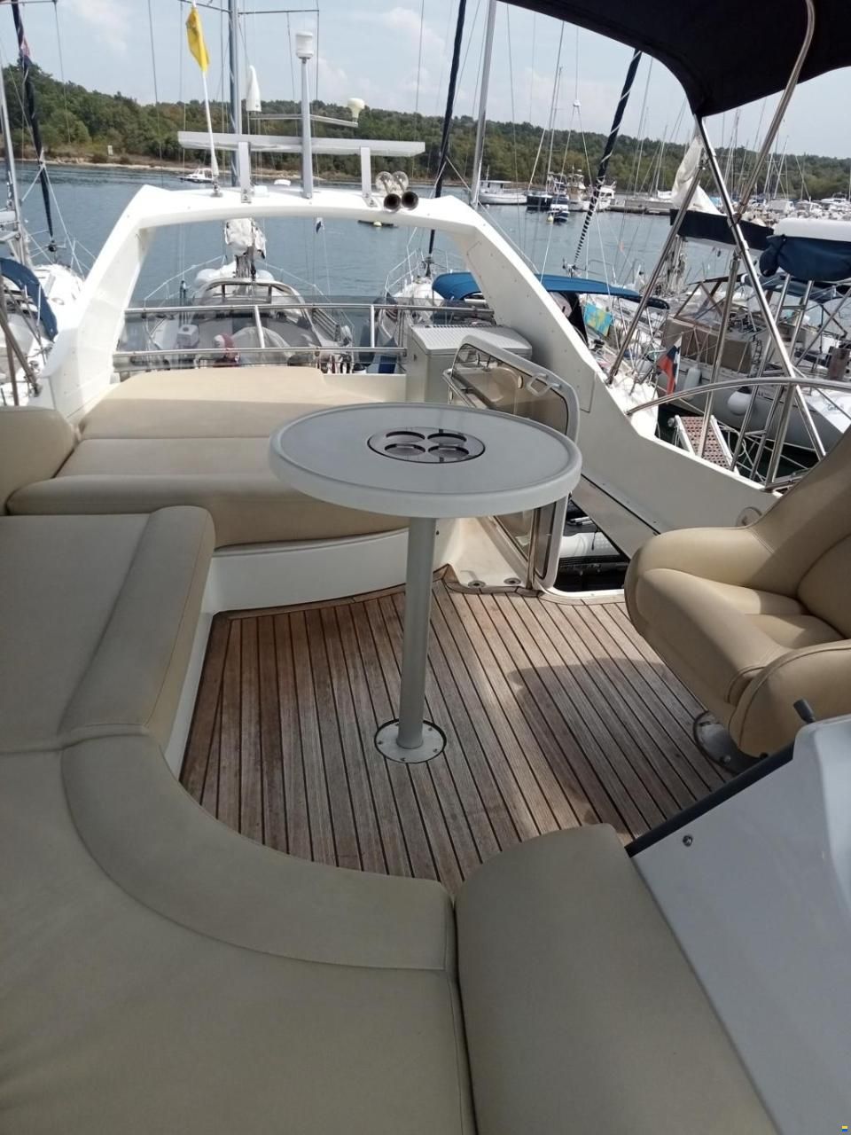Galeon 390 Fly