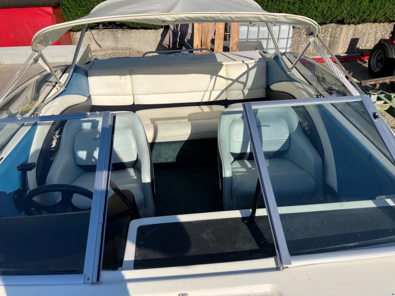 Bayliner Capri