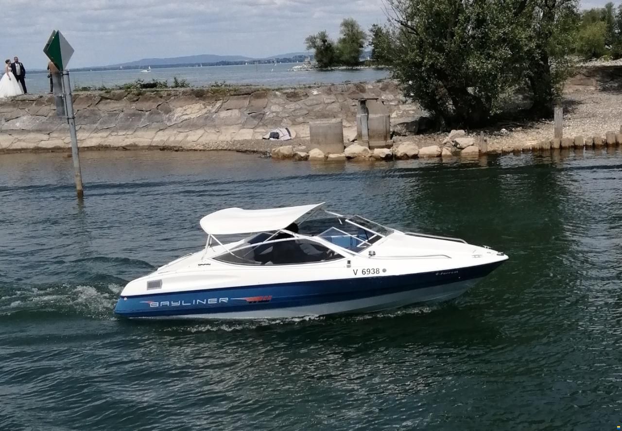 Bayliner Capri