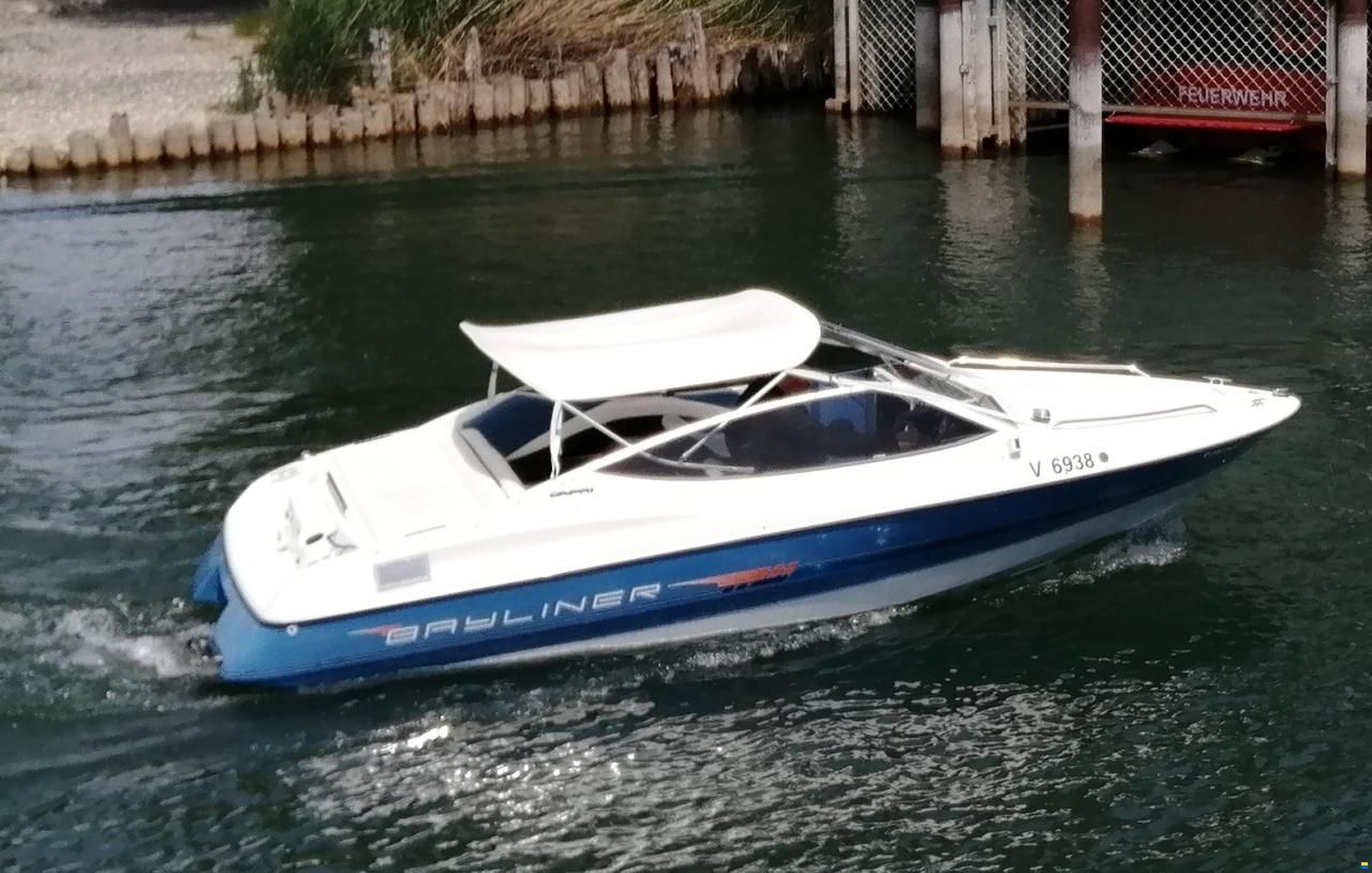 Bayliner Capri