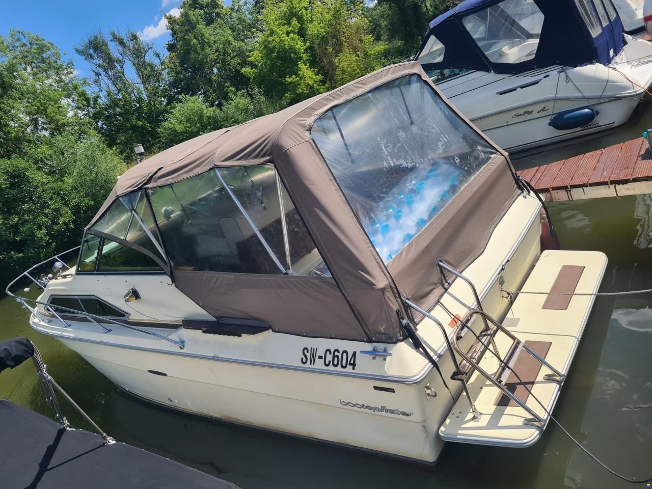 Sea Ray SRV 245 Sundancer