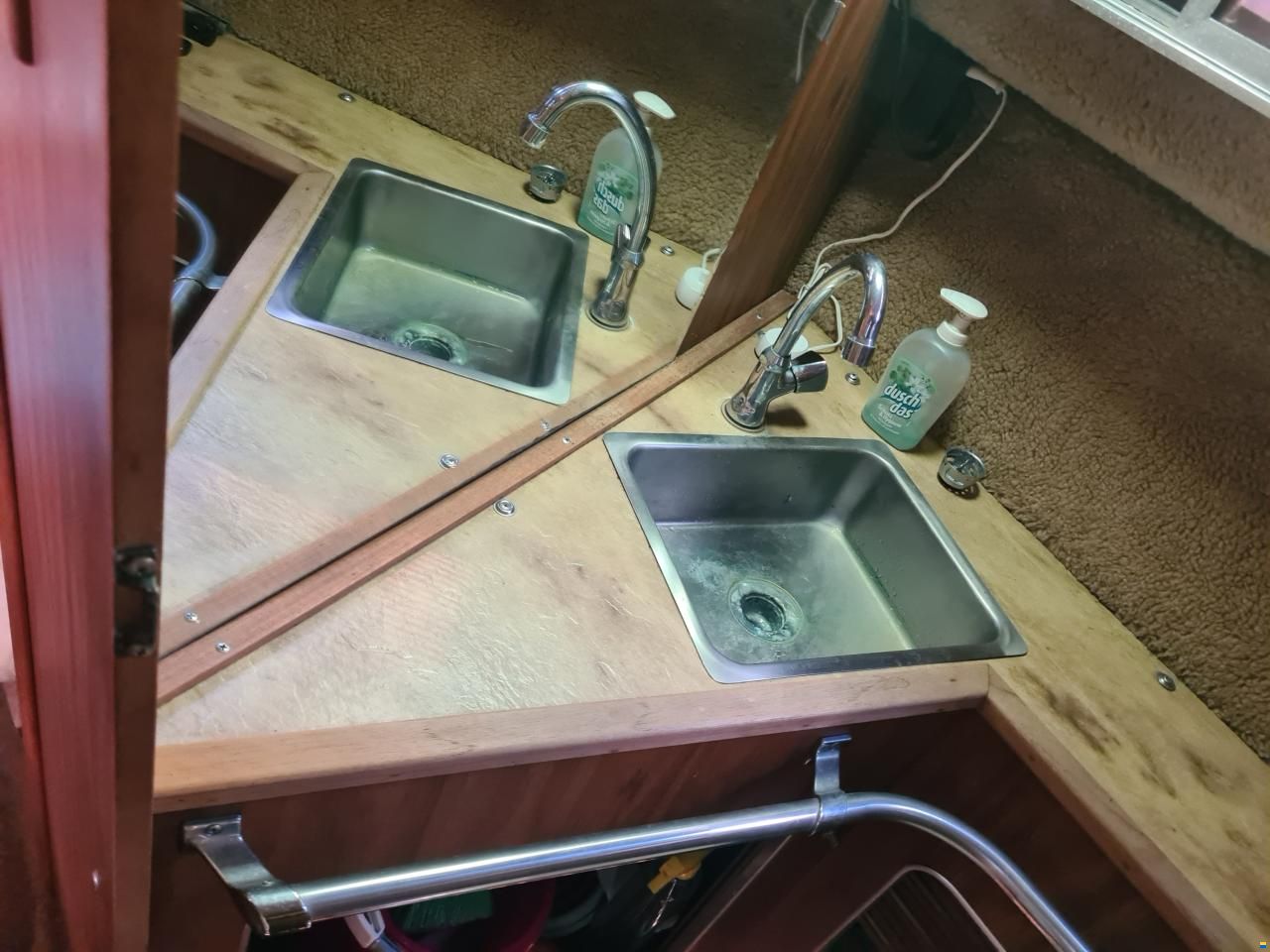 Sea Ray SRV 245 Sundancer