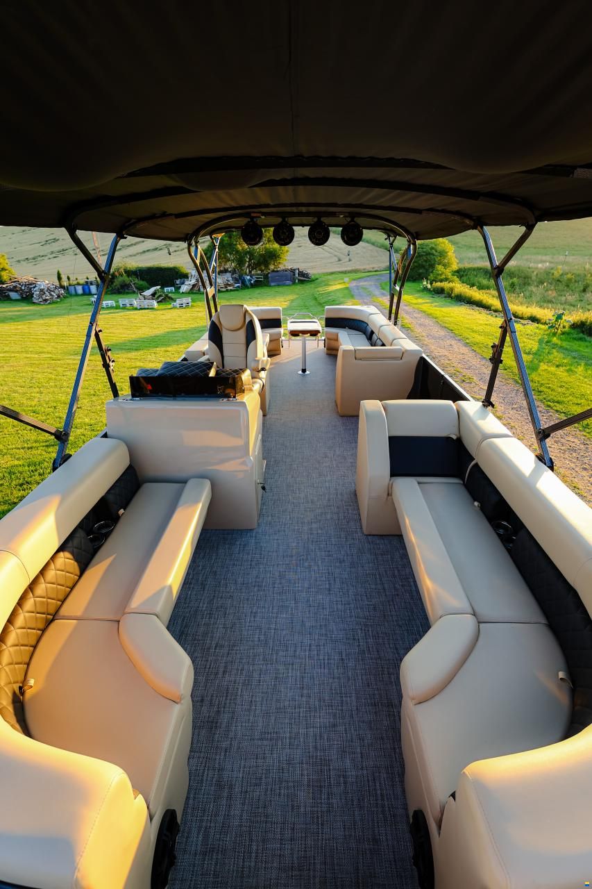 Alonsea Boats Party Boat 900