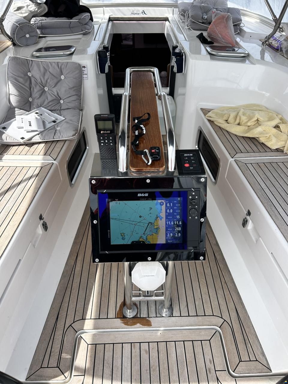 Hanse 445